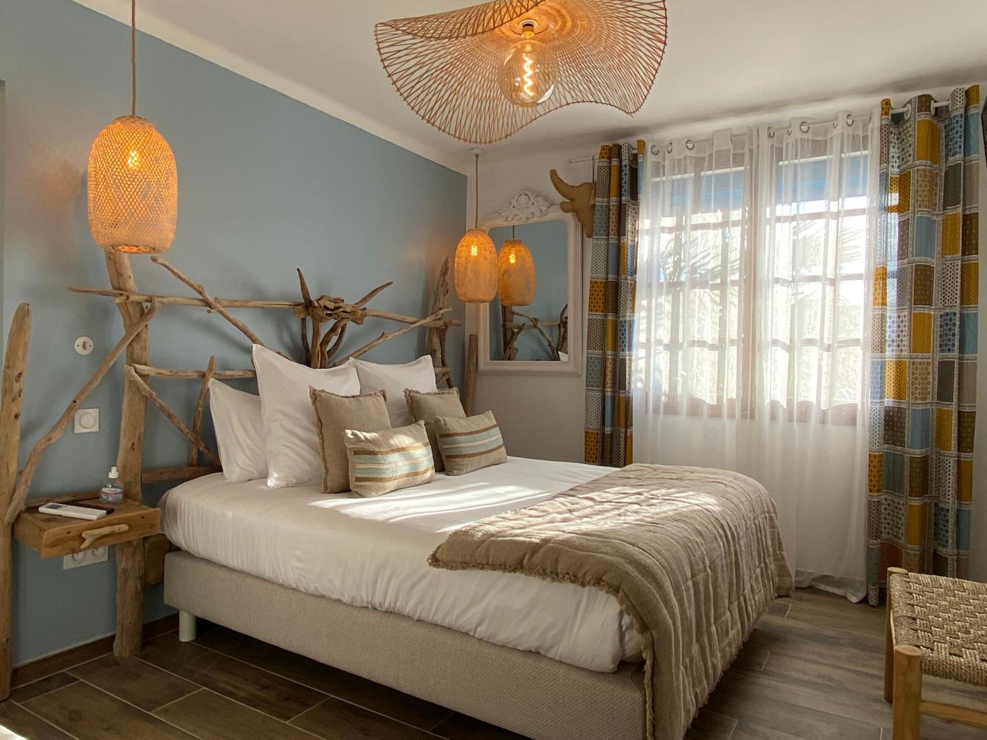 Hotel Le Neptune En Camargue Saintes-Maries-de-la-Mer Eksteriør billede