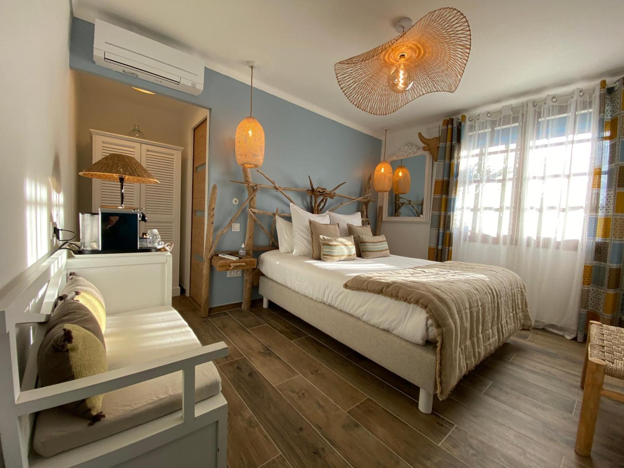 Hotel Le Neptune En Camargue Saintes-Maries-de-la-Mer Eksteriør billede