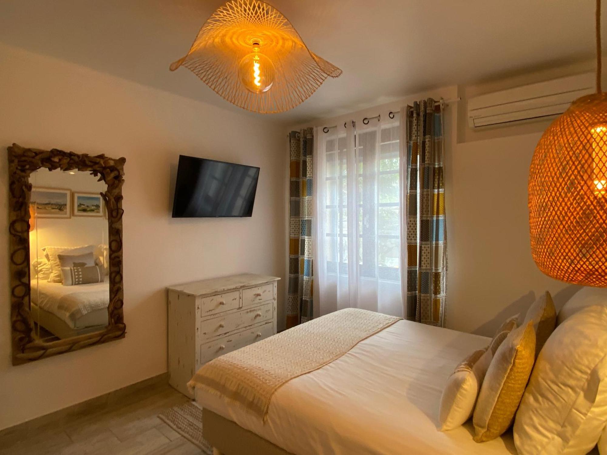 Hotel Le Neptune En Camargue Saintes-Maries-de-la-Mer Eksteriør billede